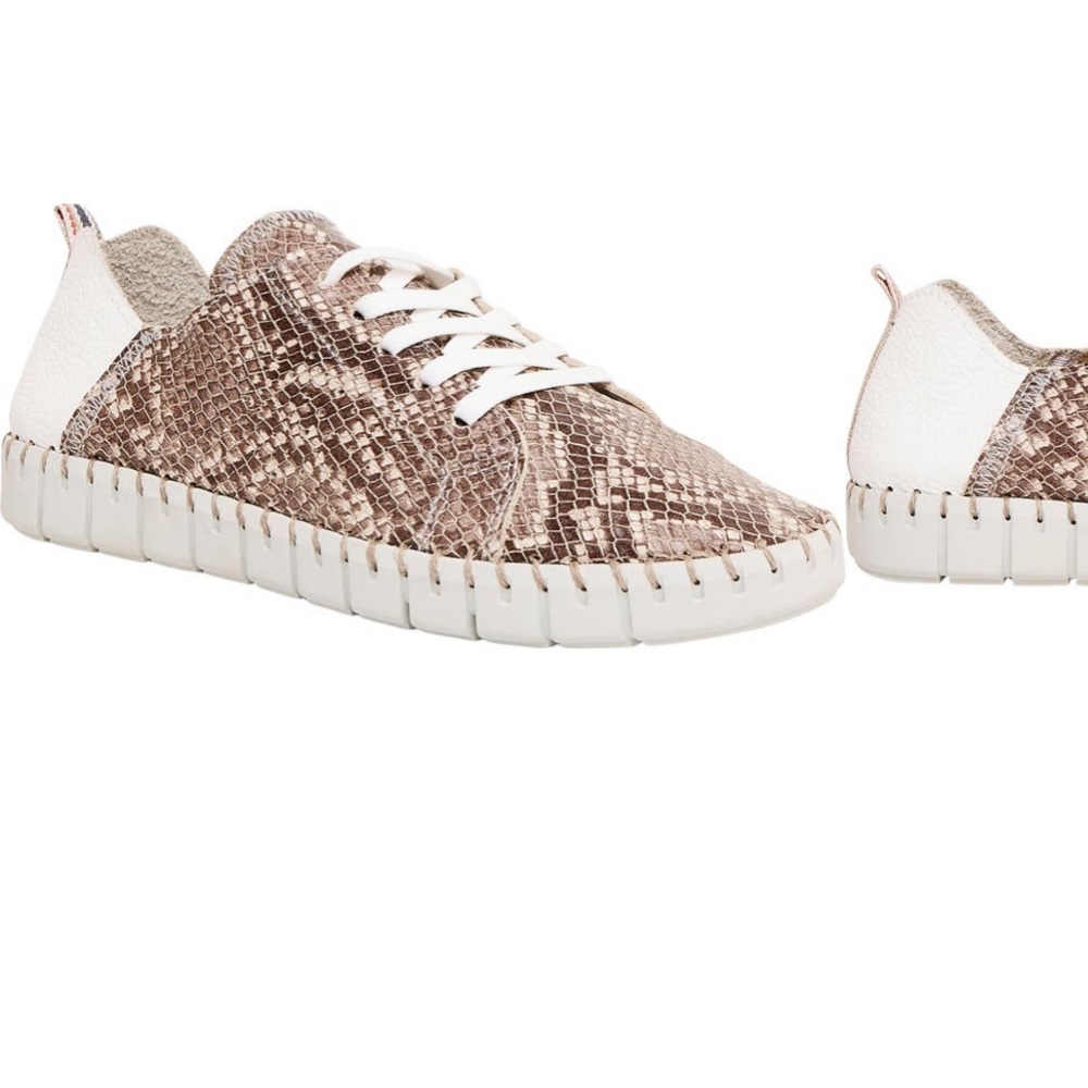 André Assous Iris Leather Sand Snake Sneaker - Size 7 (37EU) - Like New